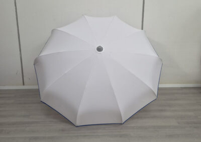n.36 Ombrelloni Pagodina 120/10 bianco bordino blu